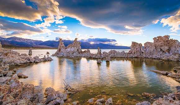 Mono Lake Golden Hour
